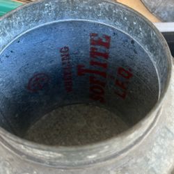 Vintage 1 Gal Milk Can With Cover.