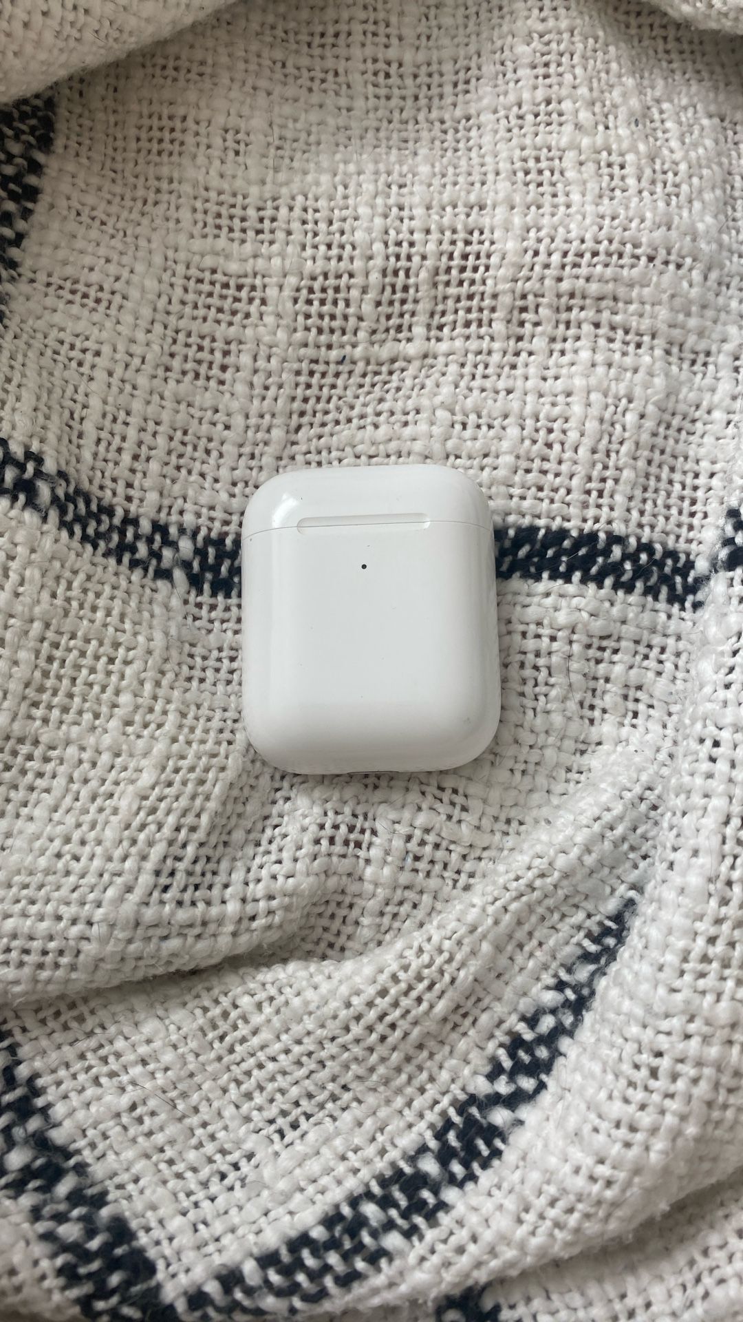 Apple Airpods(2nd Generation)