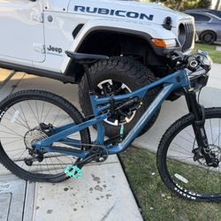 Delano Peak Full Suspension Mountain Bike fezzari