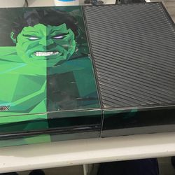Xbox one (incredible hulk skin)