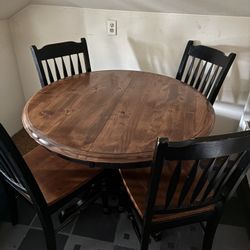 Dining Room Table and 4 Chairs