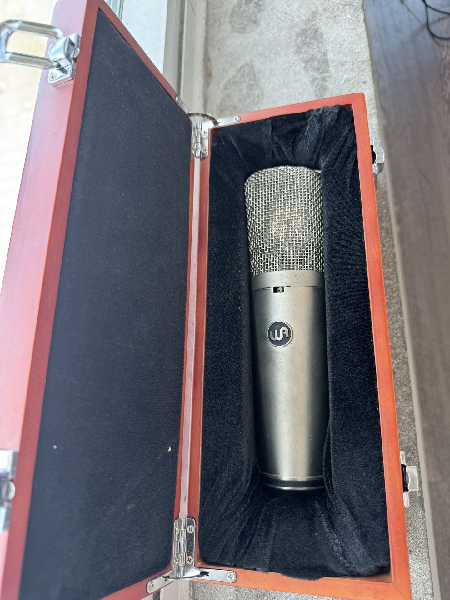 Warm Audio U87