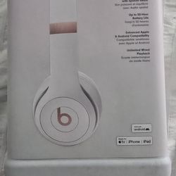 Beats SOLO 4 Brand NEW With Apple Care
