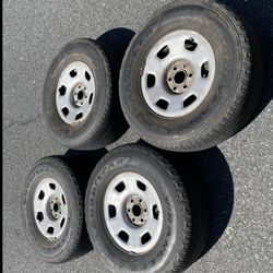 4 X 265/70r16 6x5.5 6x139.7 Stock Chevy Silverado Wheels Rims Good Treads Tires