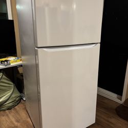 LG Refrigerator 20cuft