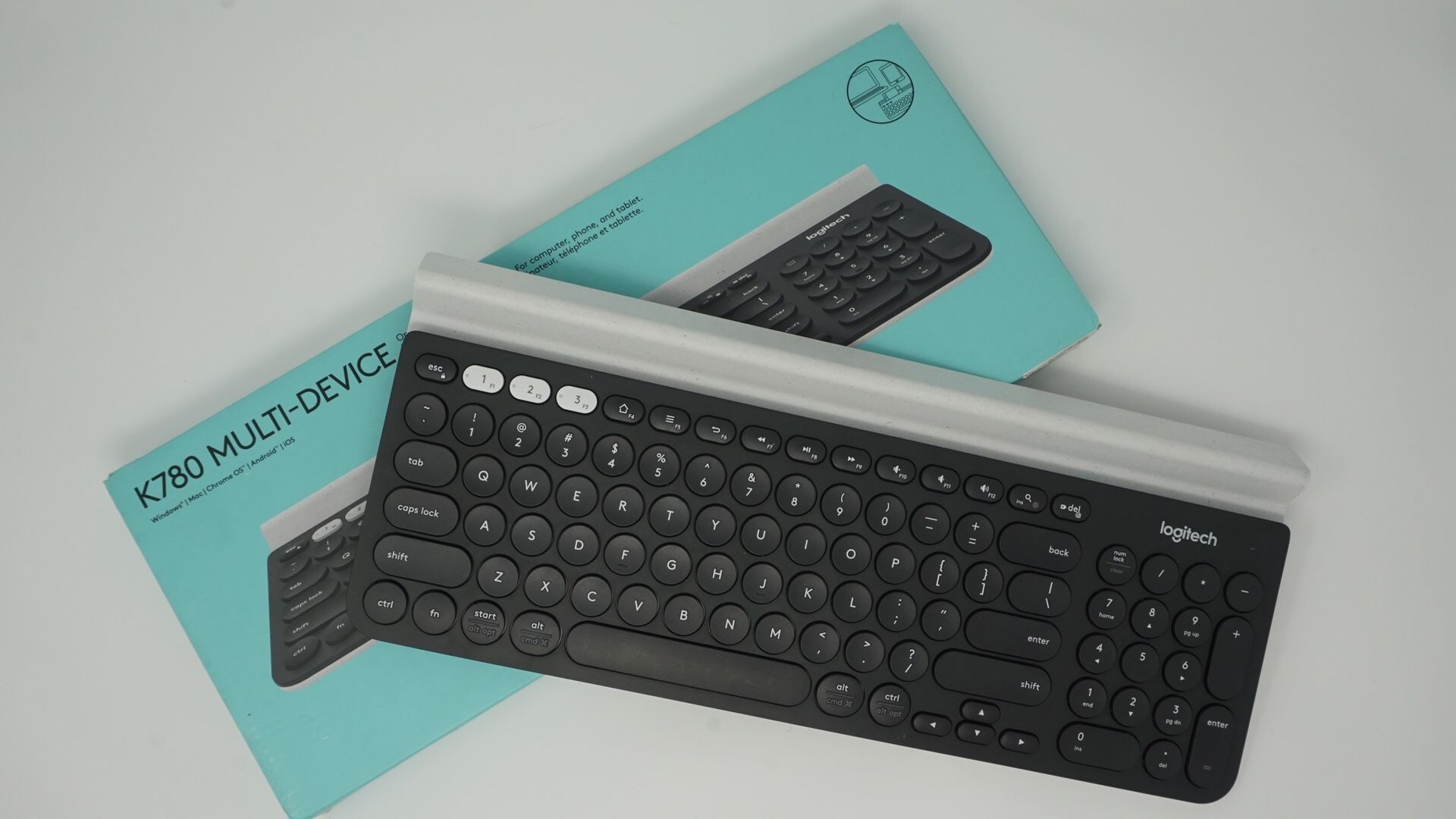 Logitech K780 Multi-Device Wireless Keyboard for Computer, Phone and Tablet