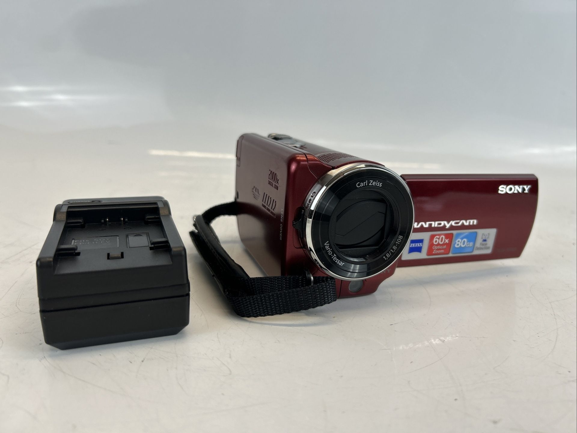 Sony Handycam DCR-SR68 60x Optical Zoom 80GB HDD Hard Disk Drive Camcorder