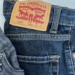 Levi Jeans Blue And Gray 