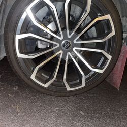 265/35 R22 102V XL Tires And Rim