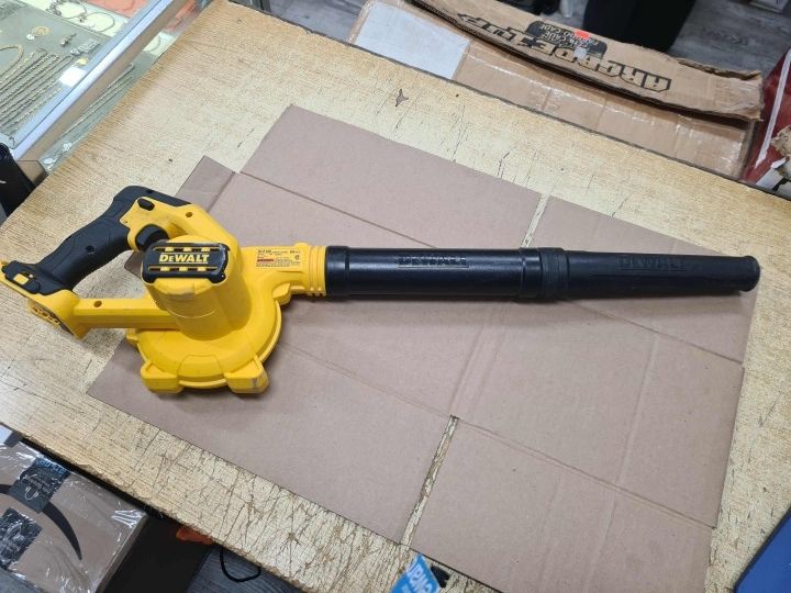 DEWALT
20V MAX Cordless Compact Jobsite Blower 135 MPH 100 CFM
