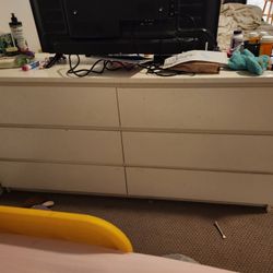 FREE IKEA Dresser
