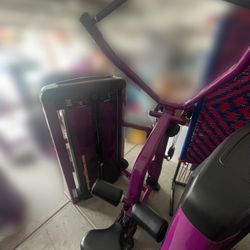 Lat Pull Down Machine