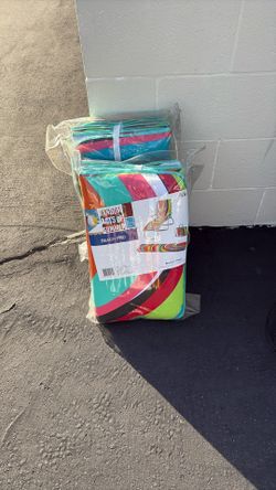2 Beach Pads