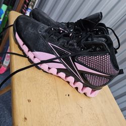 REEBOK Men's "Zigtech" Black Patent/Pink Athletic Shoes Size 127 N Circle Ave, Bloomingdale, IL 60108
This is my storage. 
Lockup self storage
The ent