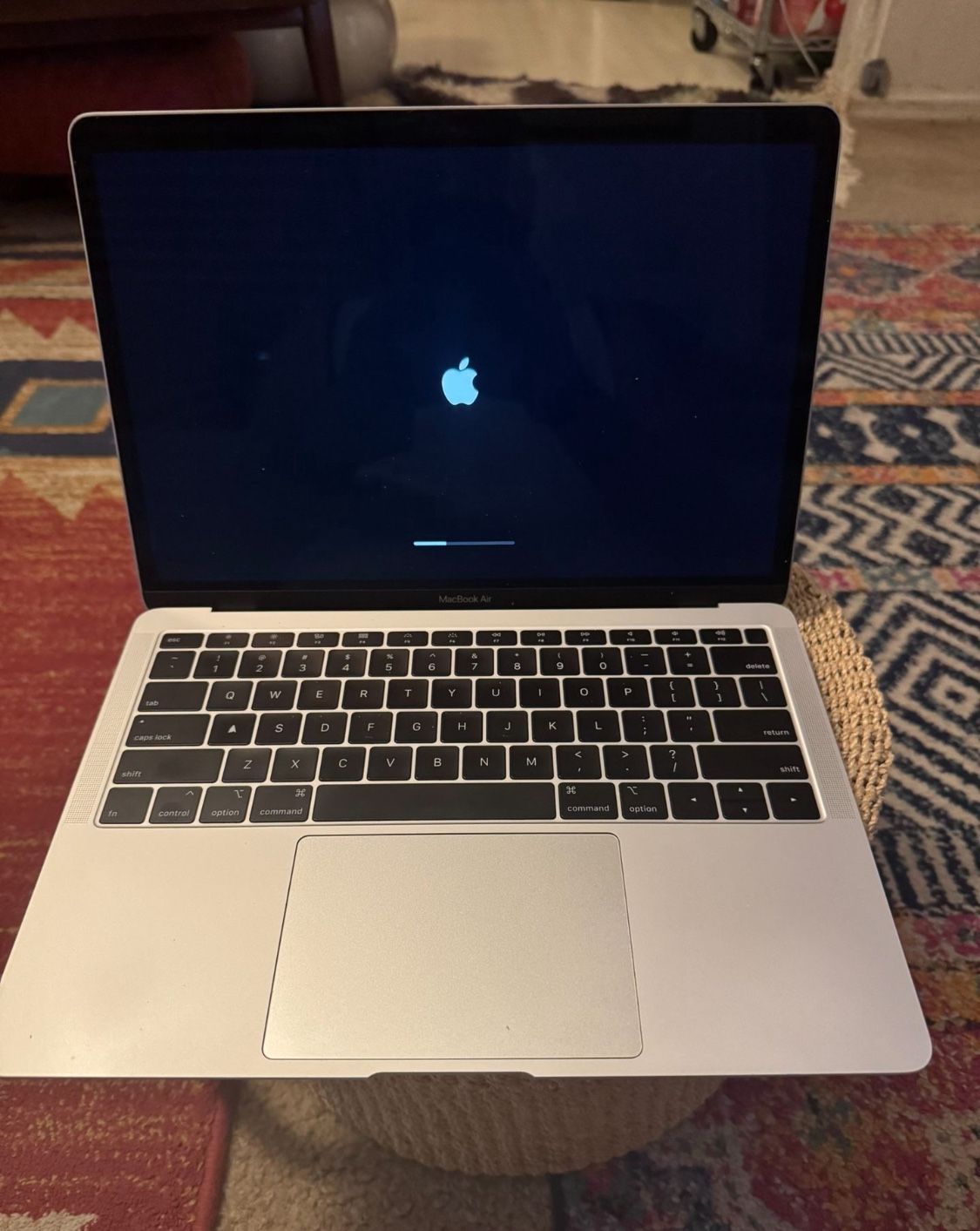 MacBook Air 13 Inch 2019