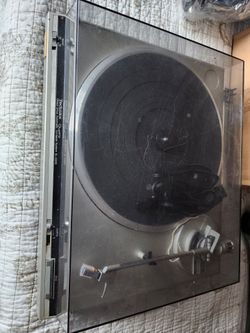 Technics SL-Q200 Direct Drive Turntable (Vintage Made in Japan)