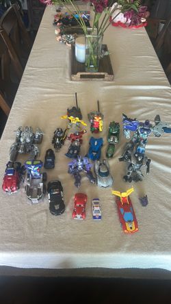 Large Transformers Figure Lot — 20+ Pieces — Movie & Classic Era