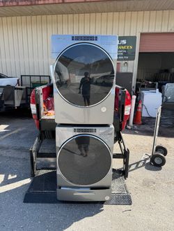 Whirlpool Front Load Washer and Dryer Set