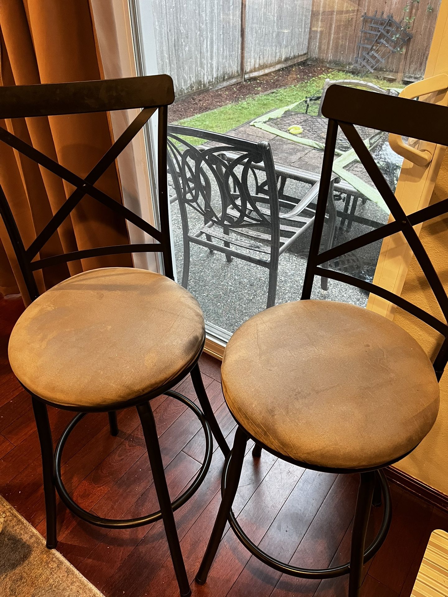 Counter Height Stools/Bar Stools