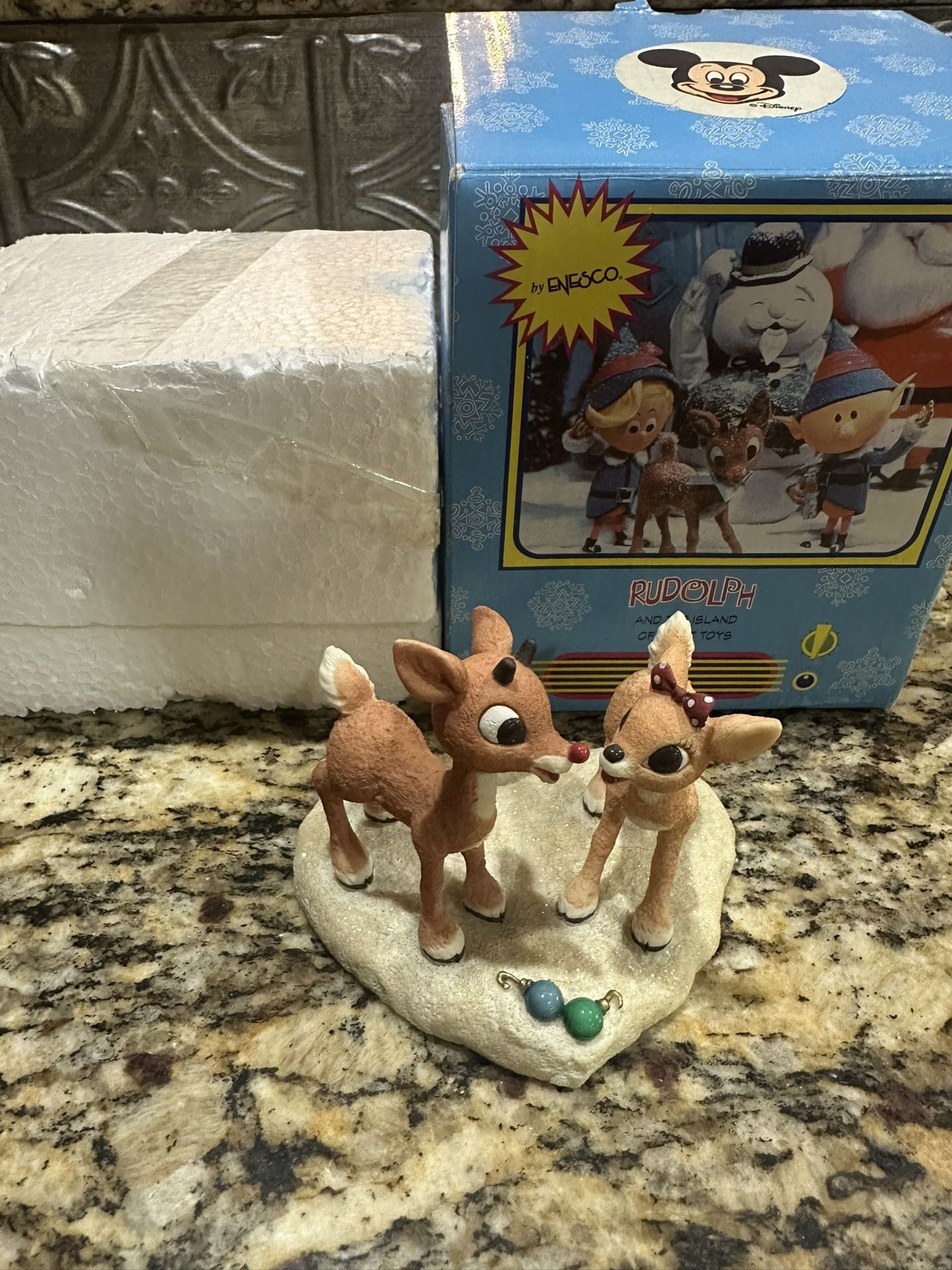 Enesco Figurine Dreams Come True Together