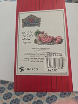 Beautiful  THE Cats Meow Figurine