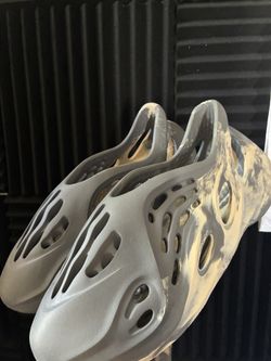 Yeezy Foam Runners - Size 9 