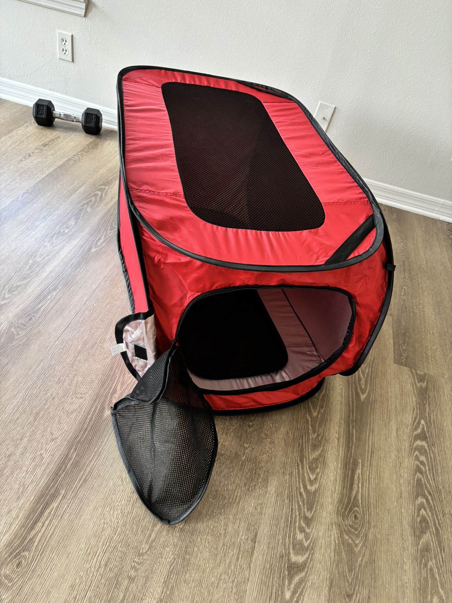 For Sale: Red Dog Beach Tent