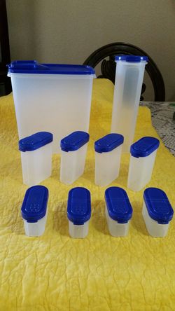 Tupper ware container set (new)