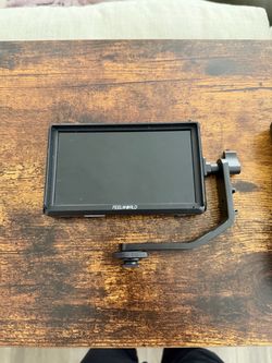 Feelworld FW568 5.5” Camera Field Monitor