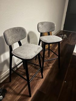 Set of two barstool