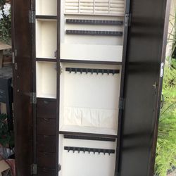 Mirror Jewelry Cabinet With Lock & Key