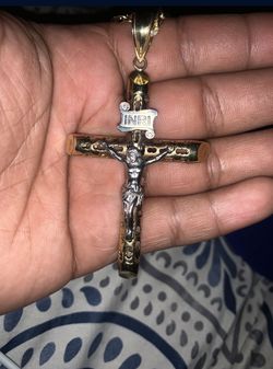 Gold Cross Pendant 