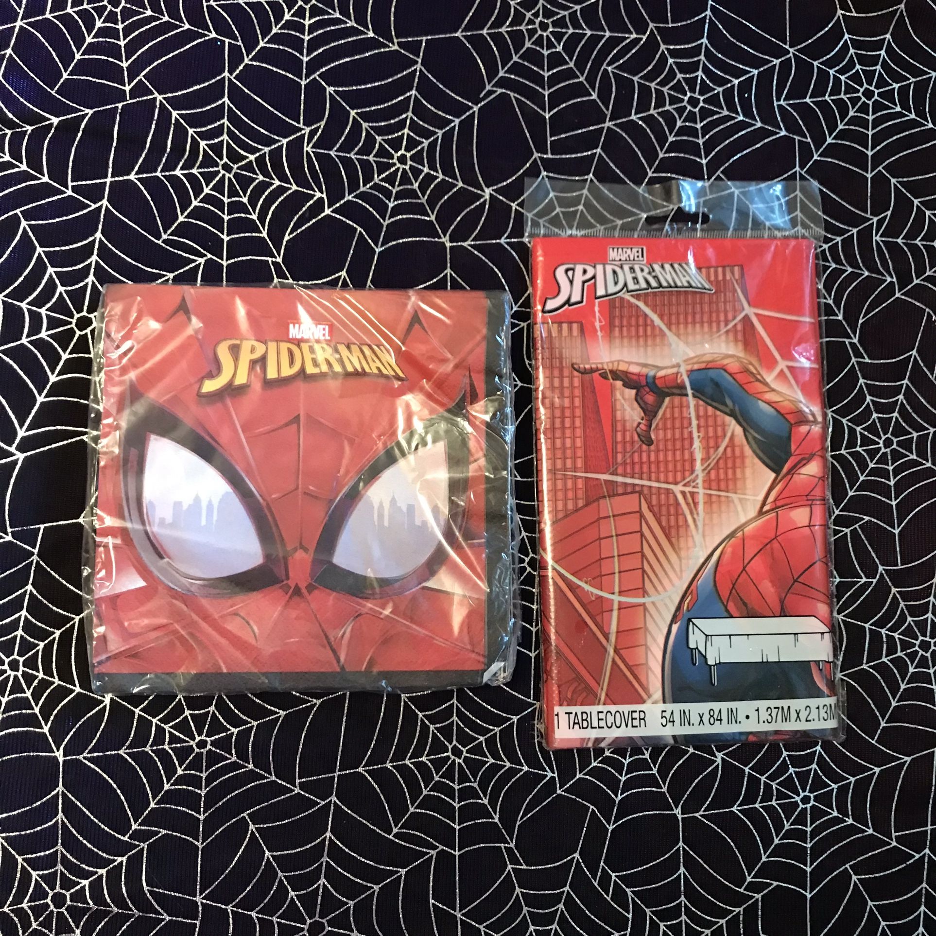 Spider-Man Tablecloth & Napkins