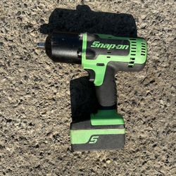 Snap On Impact 1/2 With Battery 