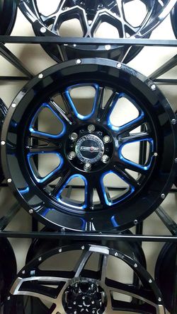Rines vision azules con llantas nuevas m/t