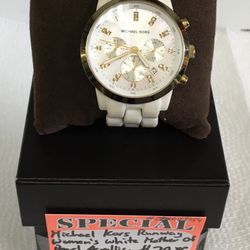 Michael Kors Runway Women’s White Mother Of Pearl Acrylic Chrono Watch
