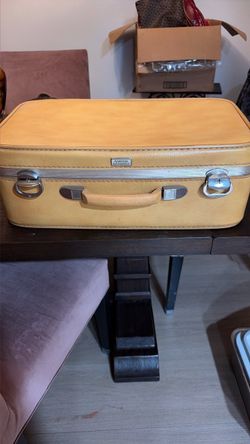 Amelia Earhart Vintage Suitcase