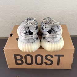 Adidas Yeezy Boost 350 V2 Zebra