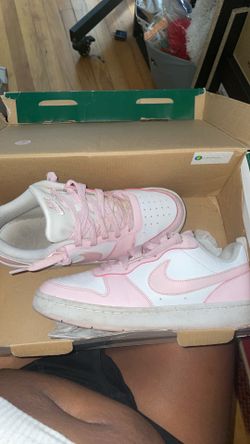 Nike 1s