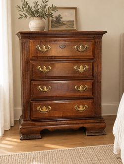 Vintage Chippendale 4-Drawer Solid Wood Nightstand / Bachelor's Chest Dresser