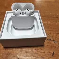 Lightly Used AirPod 4 With ANC