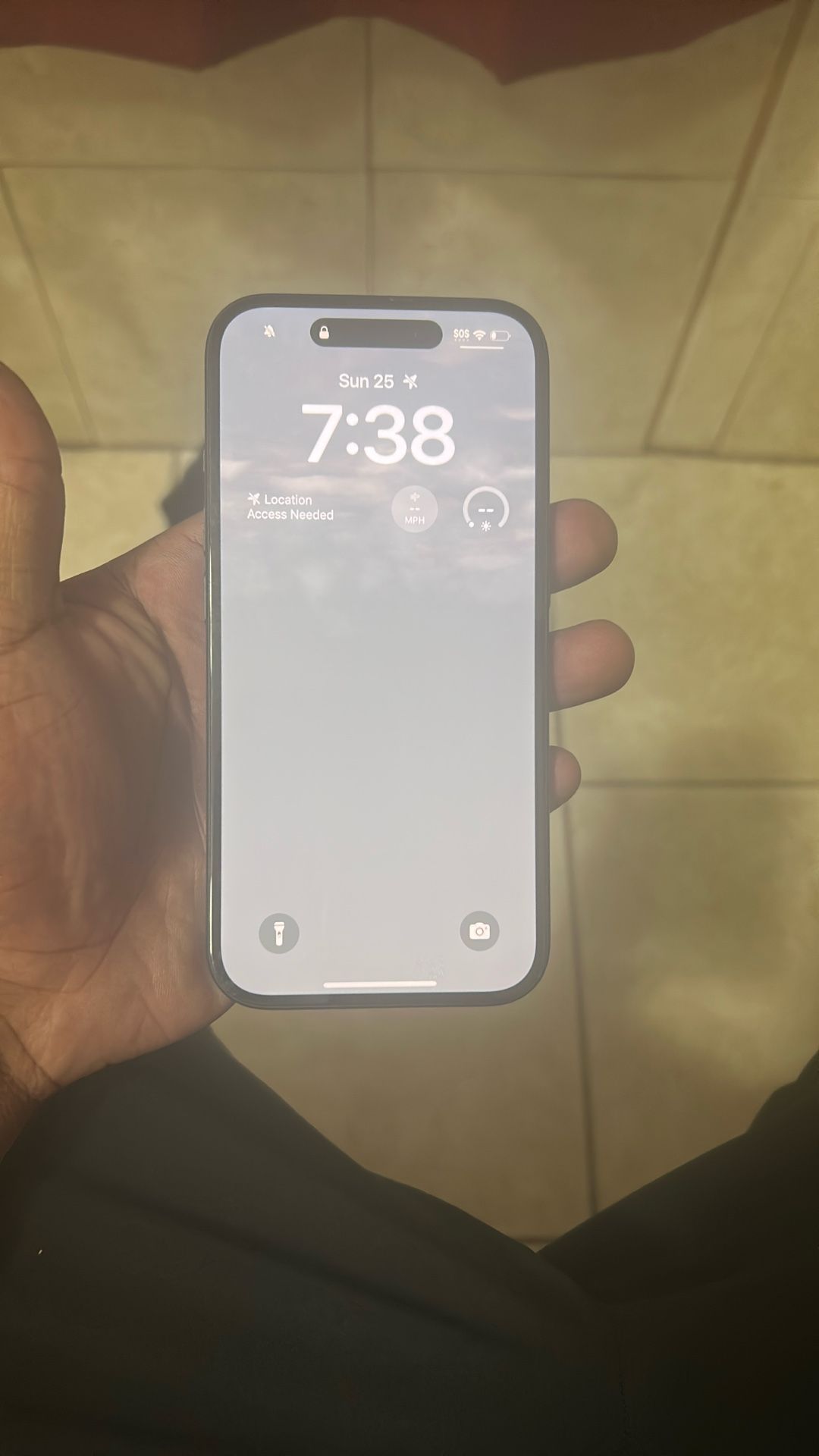 Black iPhone 16 128GB