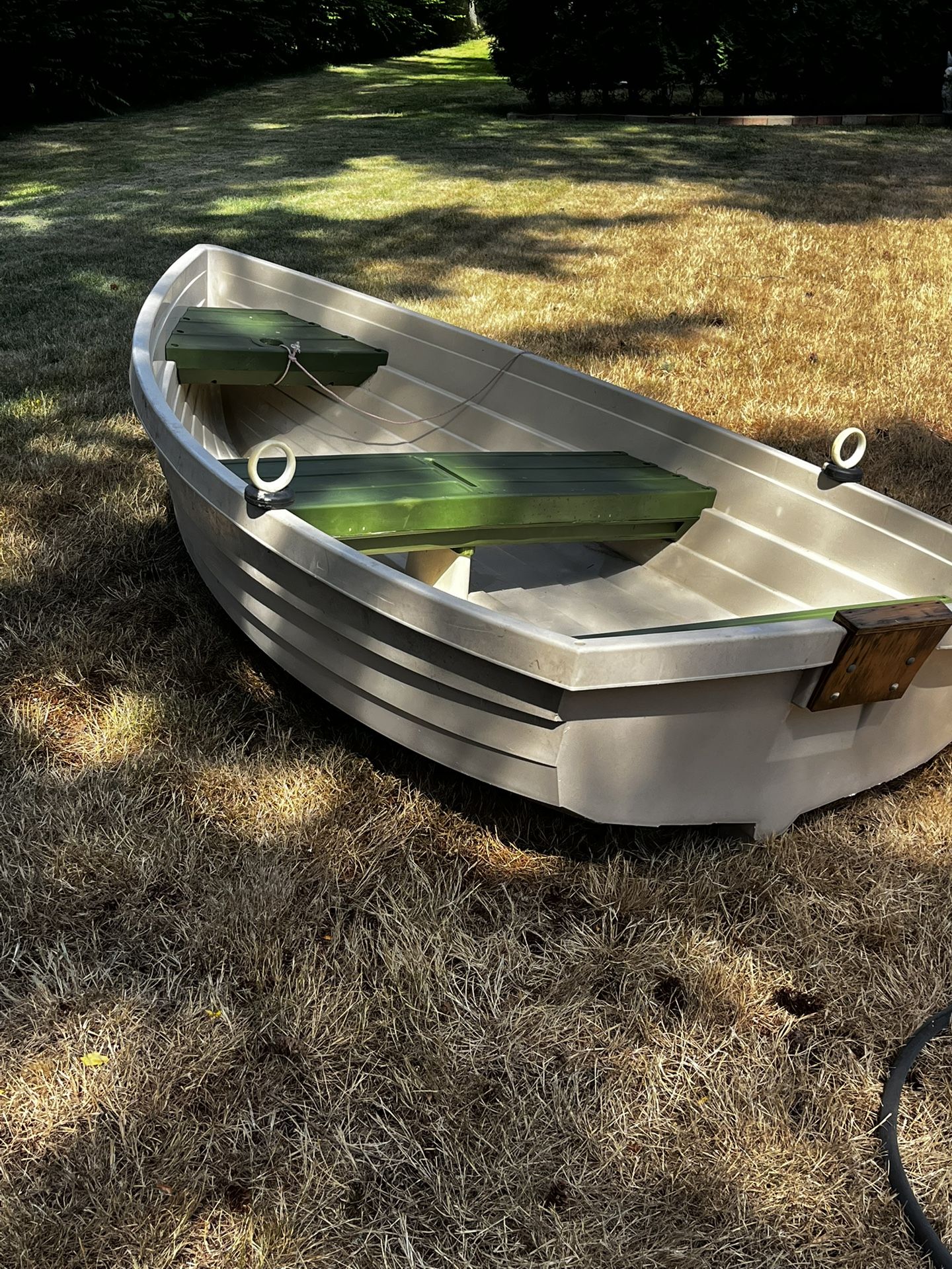 Walker Bay 8' rowboat