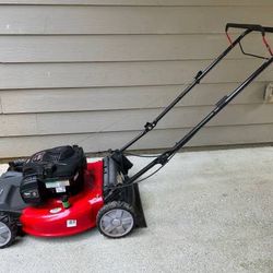SNAPPER SELF PROPELLED LAWN MOWER 