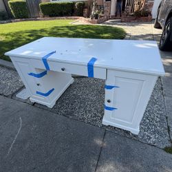 Wooden White Desk With Drawers