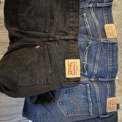 Levi Pants Women’s Size 27