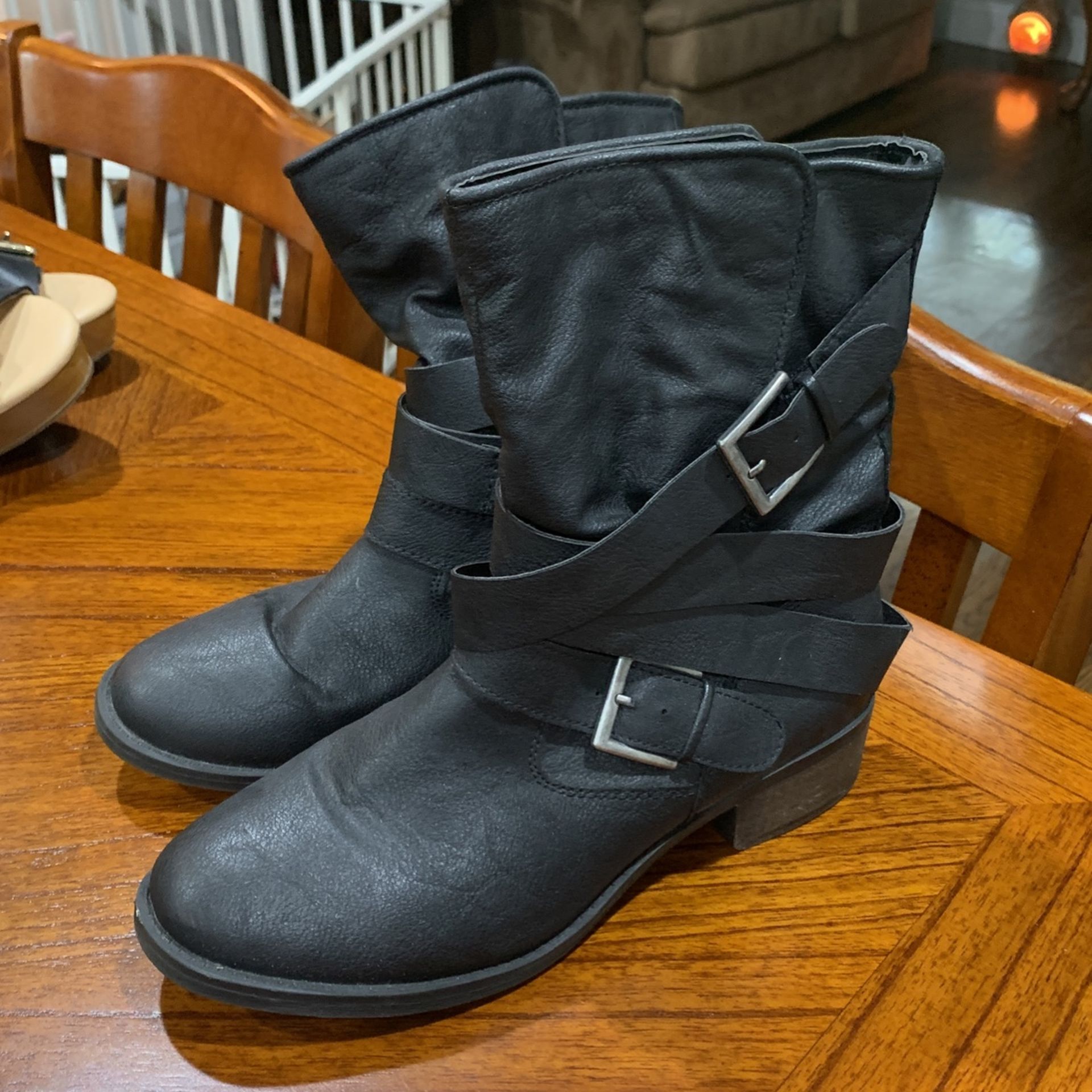 Women’s Black Boots 