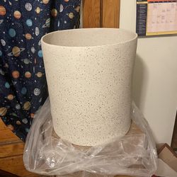 Ceramic Pots  15 X 15 