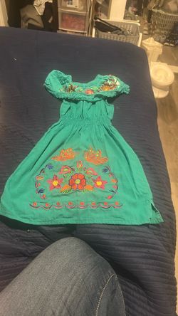 Mexican  Dress  Size. 4. 
