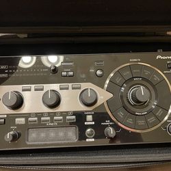Pioneer DJ RMX-1000 performance effects system